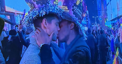 Conservatives Livid Over Gay Interracial Kiss On NYE CNN VIDEO