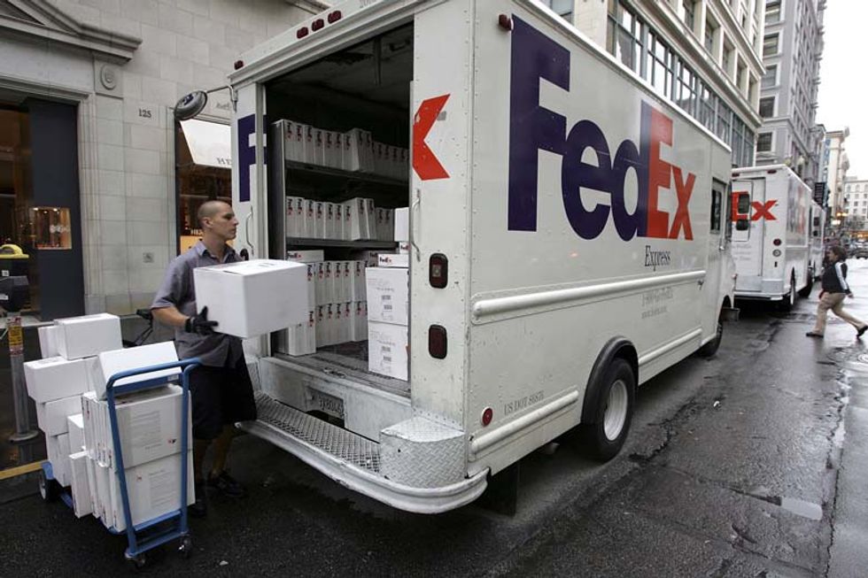 Does FedEx Observe Veterans Day 2017 for Package Deliveries? Comic Sands