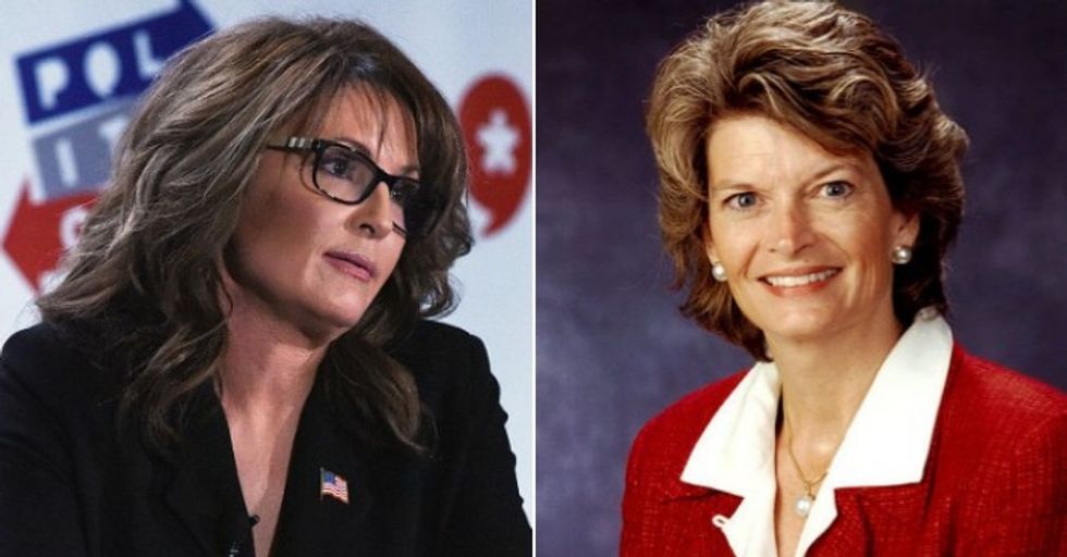 READ: Sarah Palin Tweets 'Hey @LisaMurkowski - I Can See 2022 From My ...